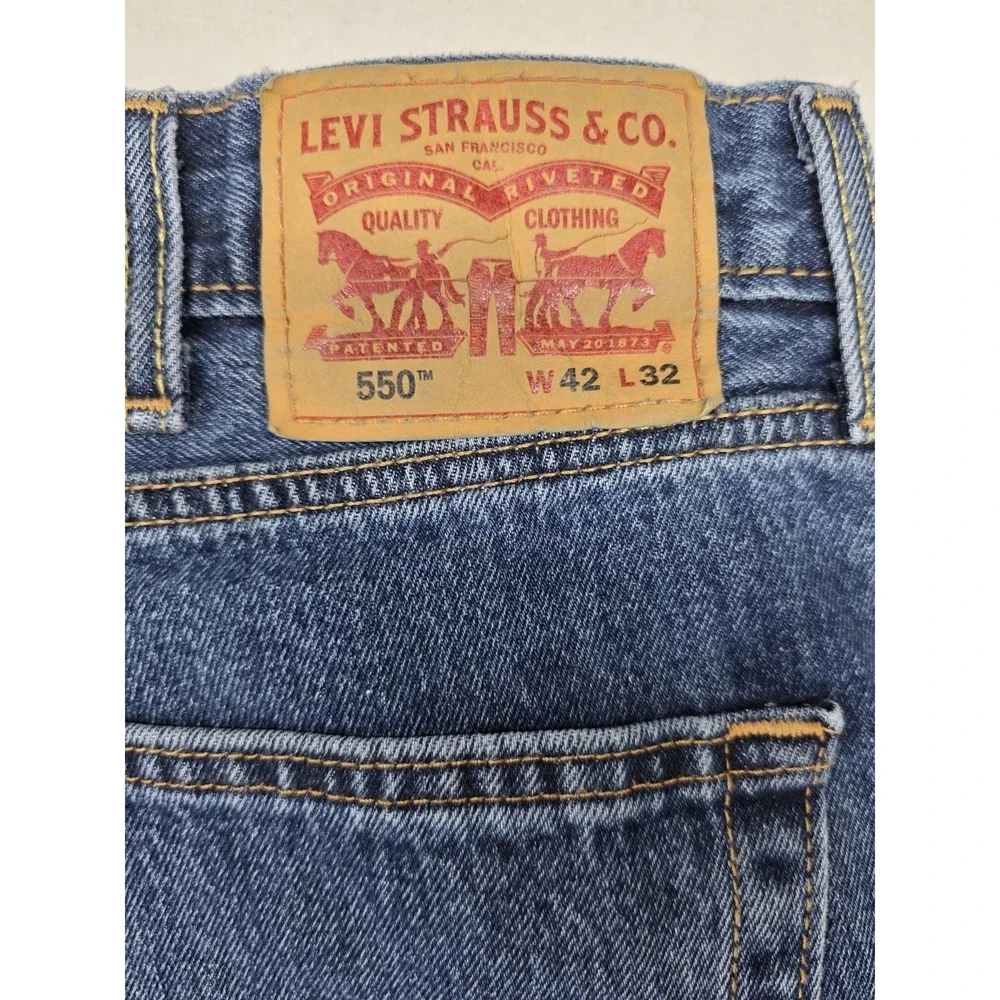 Levi's 550 Relaxed Fit Tapered Leg Jeans 42x32 Medium Blue Denim Red Tag Cotton